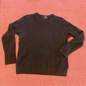 Great wardrobe staple. Black cashmere sweater